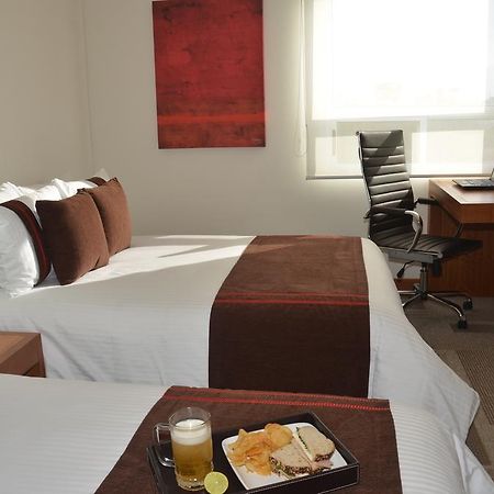 Hotel Mision Express Monterrey Aeropuerto La Fe à Apodaca Extérieur photo
