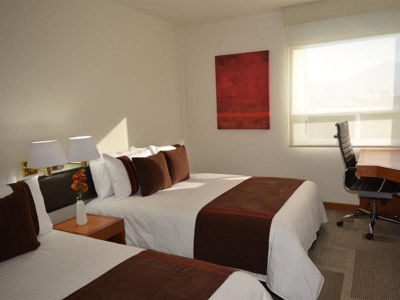 Hotel Mision Express Monterrey Aeropuerto La Fe à Apodaca Extérieur photo