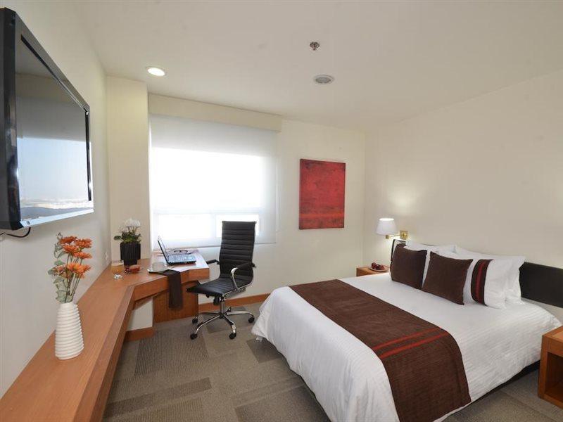 Hotel Mision Express Monterrey Aeropuerto La Fe à Apodaca Extérieur photo